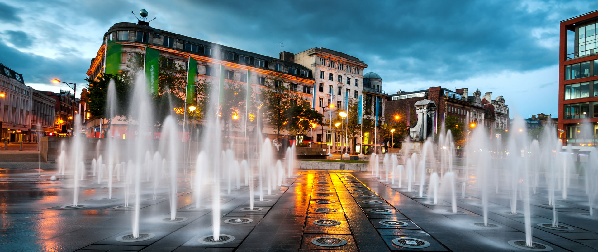 manchester-piccadilly-gardens